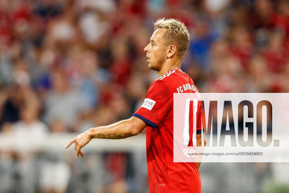 Deutschland, Muenchen, 05.08.2018, Testspiel, FC Bayern Muenchen - Manchester United ManU Rafinha (FCB) gestikuliert, gestik ( DeFodi048