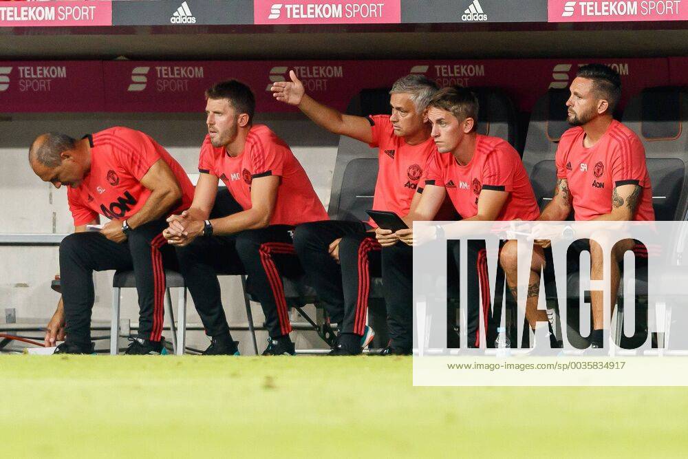 Deutschland, Muenchen, 05.08.2018, Testspiel, FC Bayern Muenchen - Manchester United ManU Trainer Jose Mourinho (MAN) gestikuliert, gestik ( DeFodi048