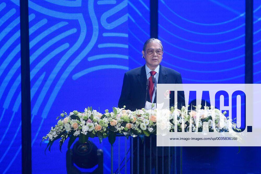 (180806) -- HANGZHOU, Aug. 6, 2018 -- Timothy Fok Tsun-ting, vice Chairman of Olympic Council of Asia, speaks during the Emblem Launch Ceremony for the 19th Asian Games Hangzhou 2022 on Aug. 6, 2018, in Hangzhou, capital of east China s Zhejiang Province.) (SP)CHINA-HANGZHOU-19TH ASIAN GAMES-EMBLEM(CN) HuangxZongzhi