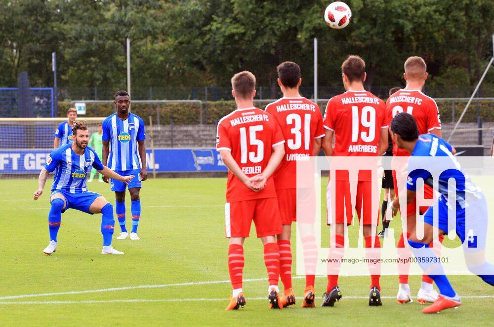 GER, 1.FBL, Hertha BSC VS. Hallenser FC 15.08.2018, Amateurstadion, Berlin, GER, 1.FBL, Hertha BSC VS. Hallenser FC, im Bild Marvin Plattenhardt (Hertha BSC Berlin 21)