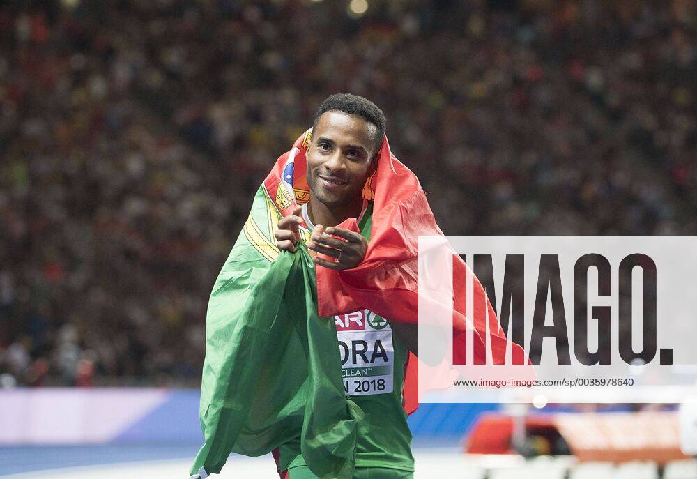 Jubel Sieger Nelson EVORA (POR 1.Platz). Finale Dreisprung der Maenner, am 12.08.2018 Leichtathletik Europameisterschaft 2018 in Berlin Deutschland vom 06.08.