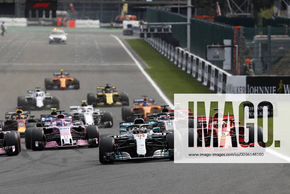 Motorsports: FIA Formula One World Championship WM Weltmeisterschaft 2018, Grand Prix of Belgium, Start, 44 Lewis Hamilton (GBR, Mercedes AMG Petronas Motorsport), 5 Sebastian Vettel (GER, Scuderia Ferrari), Spa-Francorchamps Belgium