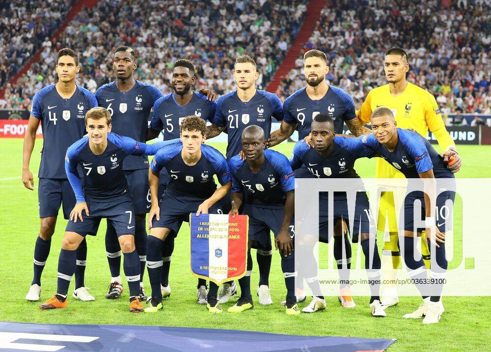 Mannschaftsfoto Frankreich: Raphael Varane (Frankreich, France), Paul Pogba (Frankreich, France), Samuel Umtiti (Frankreich, France), Lucas Hernandez (Frankreich, France), Olivier Giroud (Frankreich, France), Torwart Alphonse Areola (Frankreich, France),vorn: Antoine Griezmann (Frankreich, France), Benjamin Pavard (Frankreich, France), N Golo Kante (Frankreich, France), Blaise Matuidi (Frankreich, France), Kylian Mbappe (Frankreich, France) - 06.09.2018: Deutschland vs. Frankreich, Allianz Arena München, UEFA Nations League, 1. Spieltag