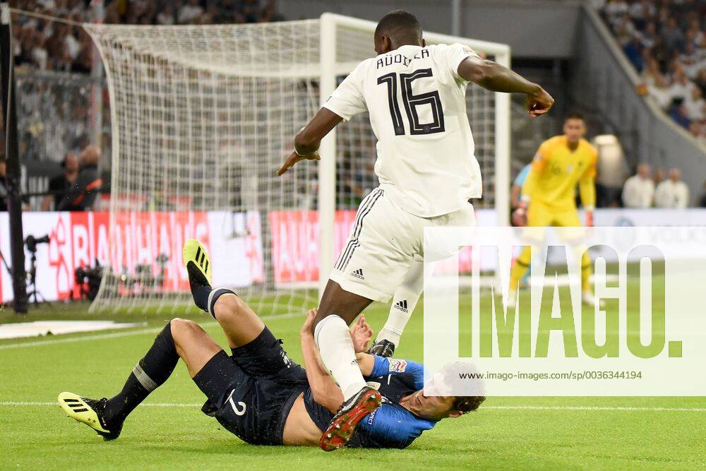 Benjamin Pavard (FRA) und Antonio Rüdiger (GER). Deutschland, Muenchen, 06.09.2018, Fussball, Nationalmannschaft, UEFA Nations League, 1.Spieltag: Deutschland vs Frankreich, Allianz-Arena DFL DFB REGULATIONS PROHIBIT ANY USE OF PHOTOGRAPHS AS IMAGE SEQUENCES AND OR QUASI-VIDEO.