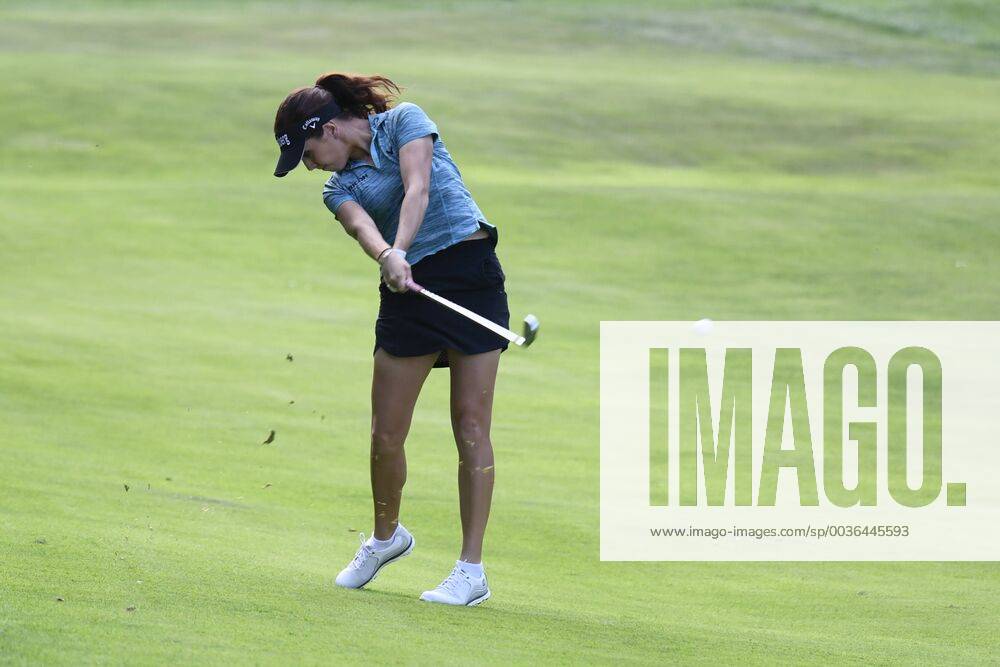 (180914) -- EVIAN, Sept. 14, 2018 -- Georgia Hall of Britain plays a shot during the first round of the Evian Golf Championship on Sept. 13, 2018 in Evian-les-Bains, France. ) (SP)FRANCE-EVIAN-GOLF CHAMPIONSHIP 2018 AlainxGROSCLAUDE