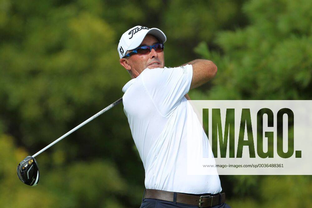 Grand Blanc, Michigan, United States - David McKenzie of Melbourne, Australia hits from the 13th tee during the second round of the The Ally Challenge golf tournament presented by McLaren at Warwick Hills Golf & Country Club in Grand Blanc, MI, USA Saturday, September 15, 2018. The Ally Challenge 2018 - ZUMAn230 20180915_zaa_n230_1106