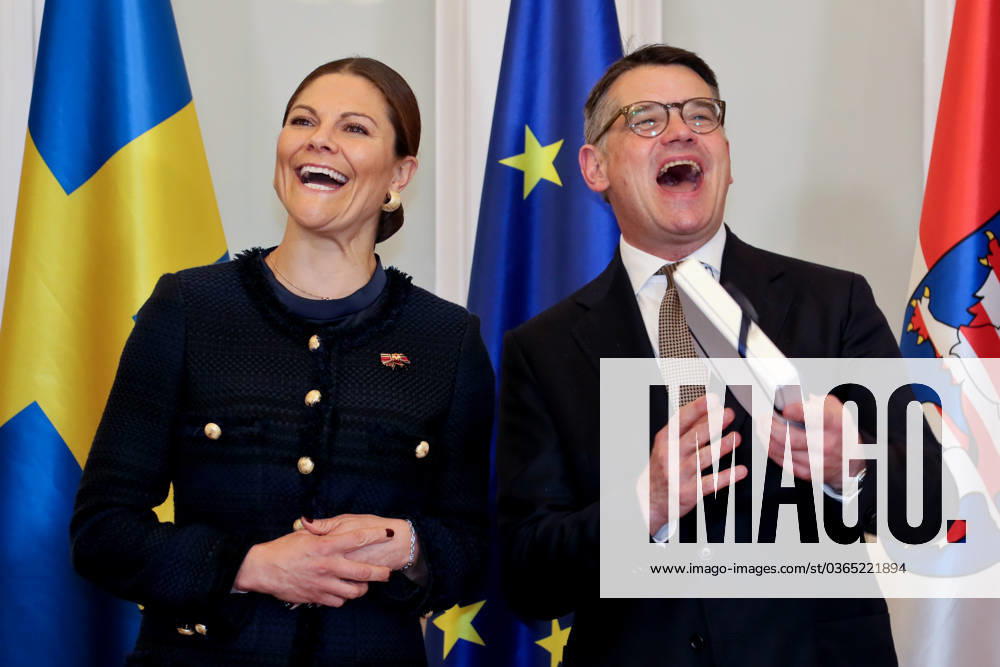 Wiesbaden, DEU Kronprinzessin Victoria von Schweden besucht fuer Gespraeche ueber Wirtschaftthemen die Hessische Staatskanzlei und Ministerpraesident Boris Rhein.