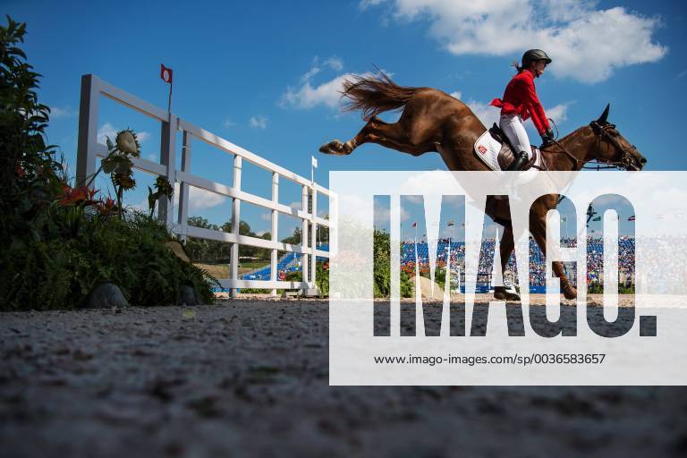 KW38 Springreiten, Weltreiterspiele in Tryon 180921 Simone Blum of Germany with horse DSP Alice in round 2 of the second competition of jumping during the FEI World Equestrian Games on September 21, 2018 in Tryon. Photo: Joel Marklund BILDBYRN kod JM 87784