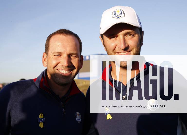 Spanish Sergio Garcia (L) and Jon Rham, European Ryder Cup team members, pose during the Ryder Cup 2018 at The Golf National in Guyancourt, near Paris, France, 25 September 2018. The Ryder Cup 2018 runs from 25 to 30 September. RYDER CUP !ACHTUNG: NUR REDAKTIONELLE NUTZUNG!