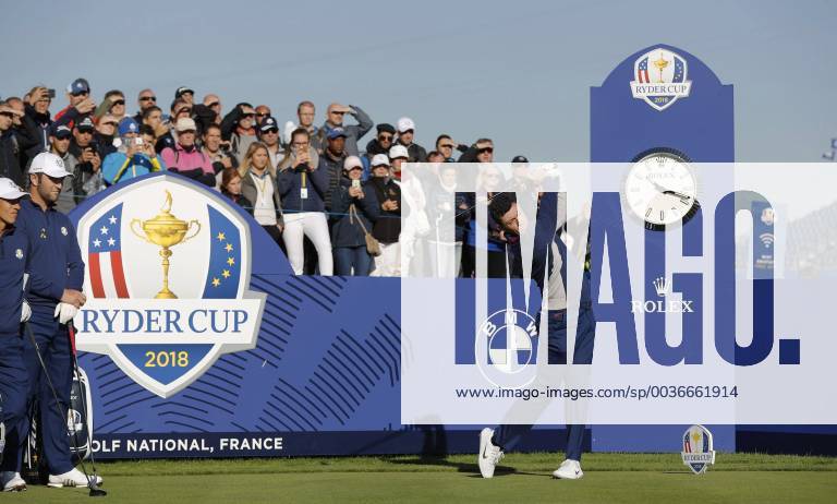 Spanish Jon Rahm (L) and his teammate Rory Mcllroy during a practice session for the Ryder Cup 2018 at The Golf National in Saint Quentin-En-Yvelines, near Paris, France, 25 September 2018. The Ryder Cup 2018 runs from 25 to 30 September. RYDER CUP !ACHTUNG: NUR REDAKTIONELLE NUTZUNG!