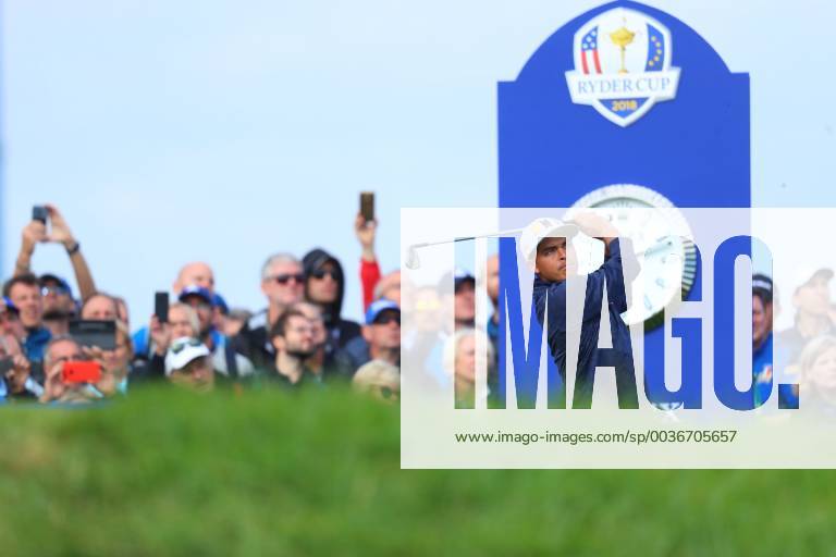 2018 Ryder Cup Day 1, Albatros Course, Le Golf National, Saint-Quentin-en-Yvelines, Paris 28 9 2018 Rickie Fowler tees off at the 11th hole Rickie Fowler tees off at the 11th hole 28 9 2018