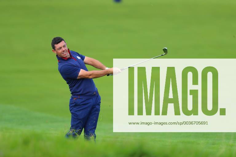 2018 Ryder Cup Day 1, Albatros Course, Le Golf National, Saint-Quentin-en-Yvelines, Paris 28 9 2018 Rory McIlroy on the 9th Rory McIlroy on the 9th 28 9 2018