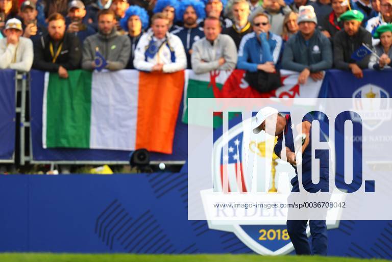 2018 Ryder Cup Day 1, Albatros Course, Le Golf National, Saint-Quentin-en-Yvelines, Paris 28 9 2018 Paul Casey tees off at the 1st hole Paul Casey tees off at the 1st hole 28 9 2018