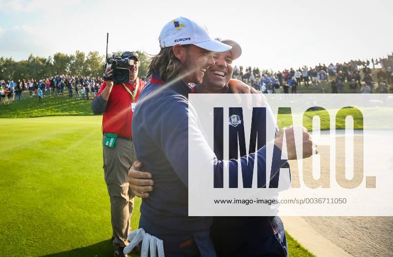 2018 Ryder Cup Day 1, Albatros Course, Le Golf National, Saint-Quentin-en-Yvelines, Paris 28 9 2018 Tommy Fleetwood celebrates with Sergio Garcia after winning on the 14th green Tommy Fleetwood celebrates with Sergio Garcia after winning on the 14th green 28 9 2018