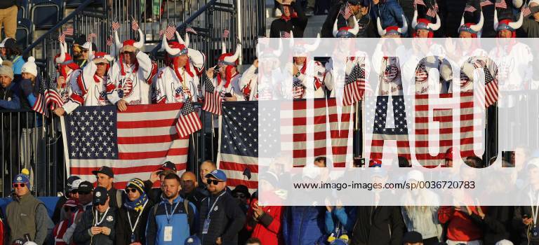 US fans are cheer their team during the second day of the Ryder Cup 2018 at The Golf National in Guyancourt, near Paris, France, 29 September 2018. The Ryder Cup 2018 runs from 25 to 30 September. Ryder Cup 2018 !ACHTUNG: NUR REDAKTIONELLE NUTZUNG!
