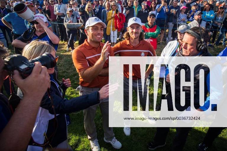 2018 Ryder Cup, Albatros Course, Le Golf National, Saint-Quentin-en-Yvelines, Paris 29 9 2018 Afternoon Foursomes Europe s Francesco Molinari and Tommy Fleetwood after their victory on the 14th Francesco Molinari and Tommy Fleetwood after their victory on the 14th 29 9 2018