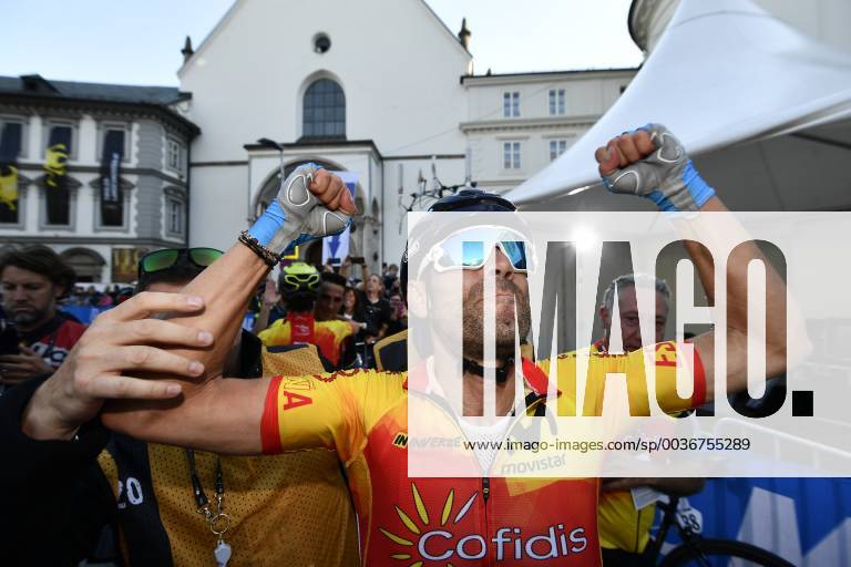 KW39 Spanish Alejandro Valverde of Movistar Team celebrates after winning the men elite road race the 2018 UCI Road World Championships Cycling in Innsbruck, Tirol, Austria, Sunday 30 September 2018. This year s Worlds are taking place from 22 to 30 September. ERICxLALMAND x05437513x