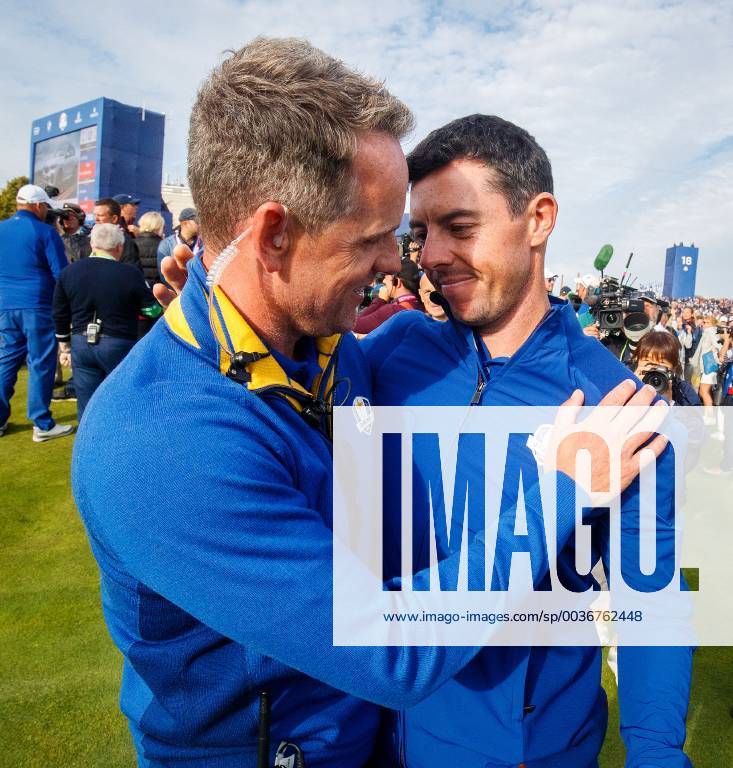 2018 Ryder Cup, Albatros Course, Le Golf National, Saint-Quentin-en-Yvelines, Paris 30 9 2018 Luke Donald and Rory McIlroy celebrate winning the Ryder Cup Luke Donald and Rory McIlroy celebrate winning the Ryder Cup 30 9 2018