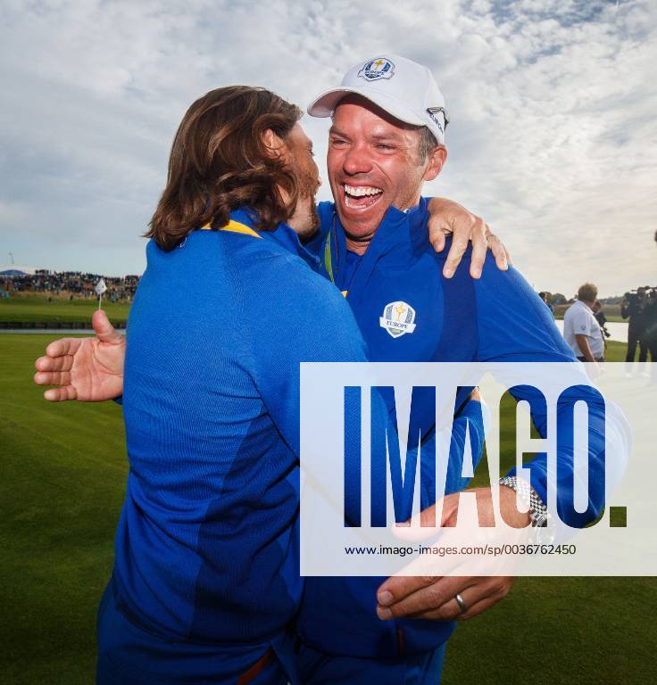 2018 Ryder Cup, Albatros Course, Le Golf National, Saint-Quentin-en-Yvelines, Paris 30 9 2018 Tommy Fleetwood and Paul Casey celebrate winning the Ryder Cup Tommy Fleetwood and Paul Casey celebrate winning the Ryder Cup 30 9 2018