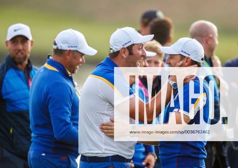 2018 Ryder Cup, Albatros Course, Le Golf National, Saint-Quentin-en-Yvelines, Paris 30 9 2018 Jon Rahm and Sergio Garcia celebrates winning the Ryder Cup Jon Rahm and Sergio Garcia celebrates winning the Ryder Cup 30 9 2018