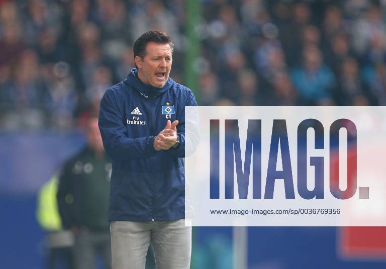 Fussball 2. Bundesliga 2018 2019, 8. Spieltag, Hamburger SV - FC St. Pauli, im Volksparkstadion Hamburg. Trainer Christian Titz (Hamburg)
