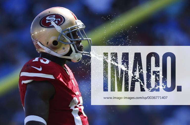 San Francisco 49ers wide receiver Pierre Garcon (15) spits out some water during the football game between the San Francisco 49ers and the Los Angeles Chargers at the StubHub Center in Carson, California. CSM NFL American Football Herren USA 2018: 49ers vs Chargers SEP 30 - ZUMAc04_ 20180930_zaf_c04_390
