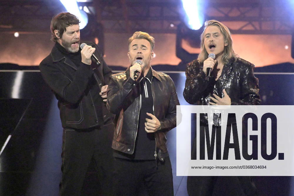 Howard Donald, Gary Barlow und Mark Owen von Take That in der ZDF-Unterhaltungsshow Wetten, dass..? live aus der Messe Offenburg-Ortenau. Offenburg