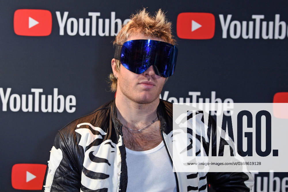 Ski Aggu (August Jean Diederich) - YOUTUBE MUSIC AWARDS Dinner im Restaurant Grill Royal in Berlin am 28.11.2023