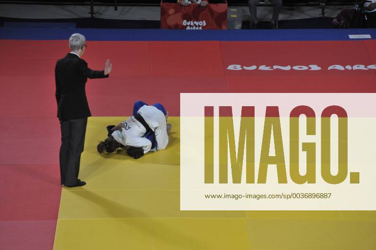 Buenos Aires, Buenos Aires, Argentina - MICAELA ROJAS of Argentina and GIORGIA HAGIANU compete during the Judo Men s 66kg on Day 1 of the Buenos Aires 2018 Youth Olympic Games Olympische Spiele Olympia OS at the Olympic Park. Buenos Aires 2018 Youth Olympic Games - ZUMAm105 85915436st