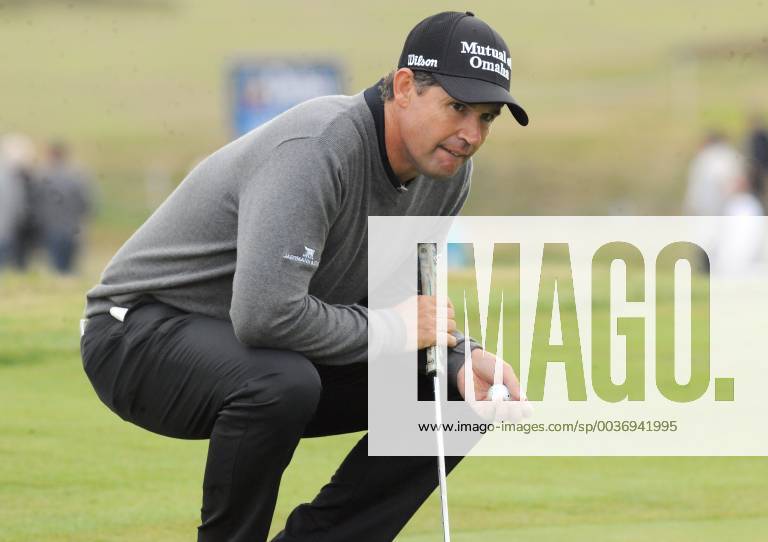 Golf - 2018 Sky Sports British Masters - Thursday, First Round Padraig Harrington of Ireland, at Walton Heath Golf Club. COLORSPORT ANDREW COWIE
