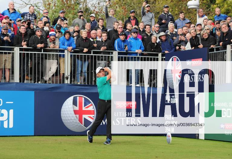 Golf - 2018 Sky Sports British Masters - Thursday, First Round Francesco Molinari of Italy tees off at the first hole, at Walton Heath Golf Club. COLORSPORT ANDREW COWIE