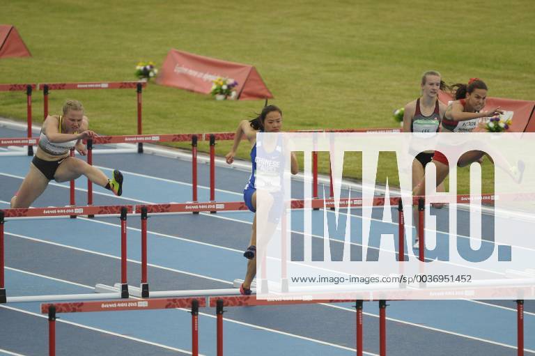 Buenos Aires, Buenos Aires, Argentina - TING-WEI LIN of Chinese Taipei leads the Women s 100m Hurdles (76.2cm) Stage 1 - Heat 2 in which she came first on Day 5 of the Buenos Aires 2018 Youth Olympic Games Olympische Spiele Olympia OS at the Olympic Park. Buenos Aires 2018 Youth Olympic Games - ZUMAm105 20181011_zaf_m105_041