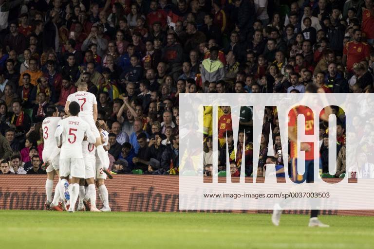 Seville, Spain - Players of England celebrate after scoring 1-0 during the UEFA Nations League Group A4 soccer match between Spain and England at the Benito Villamarin Stadium Soccer 2018 - Spain vs England - ZUMAa142 20181015_zap_a142_004