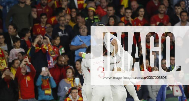 England s Sterling jubilates the first goal of the team during the UEFA League of Nations groups phase match between the national teams of Spain and England, at the Benito Villamarin stadium, in Seville, Andalusia, Spain, 15 October 2018. Spain vs. England !ACHTUNG: NUR REDAKTIONELLE NUTZUNG!