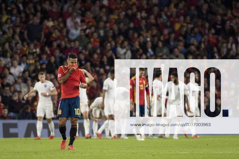 Seville, Spain - THIAGO ALCANTARA of Spain (L ) laments after England scores for 3-0 during the UEFA Nations League Group A4 soccer match between Spain and England at the Benito Villamarin Stadium Soccer 2018 - Spain vs England - ZUMAa142 20181015_zap_a142_016