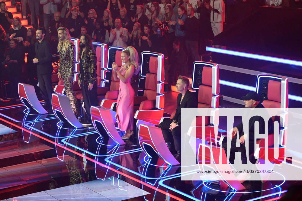 Giovanni Zarella, Bill Kaulitz, Tom Kaulitz, Shirin David, Ronan Keating und Kool Savas im Halbfinale der 13. Staffel der Castingshow The Voice of Germany 2023 im Studio H Berlin Adlershof. Berlin
