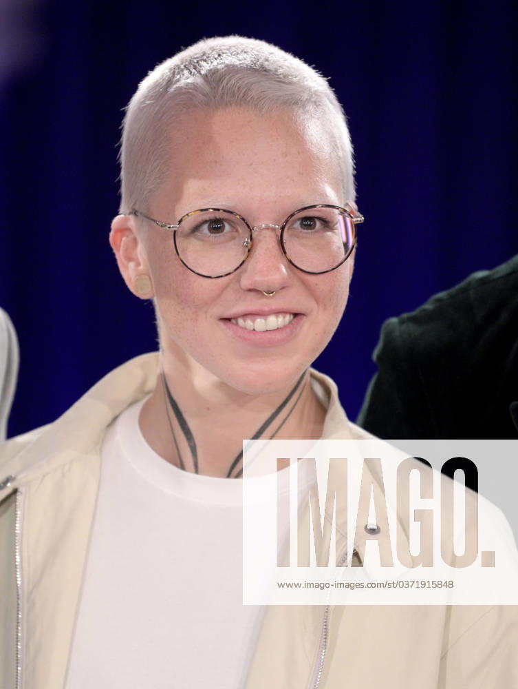 Talkshow Koelner Treff ( Ausstrahlung am 17.11.2023 ) : Stefanie HEINZMANN , Musikerin , 16.11.2023 Stefanie HEINZMANN , Musician