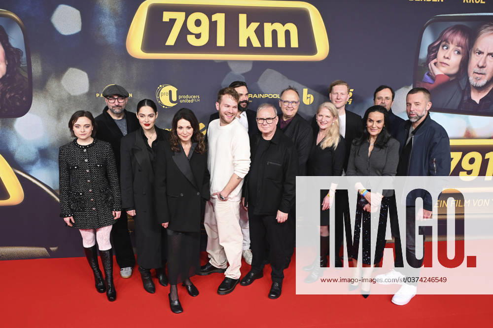 Bilder des Jahres 2023, Entertainment 12 Dezember Entertainment Themen der Woche KW50 Nilam Farooq, Tobi Baumann, Iris Berben, Ben Münchow, Lena Urzendowsky, Joachim Krol, Alexander Beyer, Cast und Crew bei der Weltpremiere des Kinofilms 791 km im Mathäser Filmpalast. München