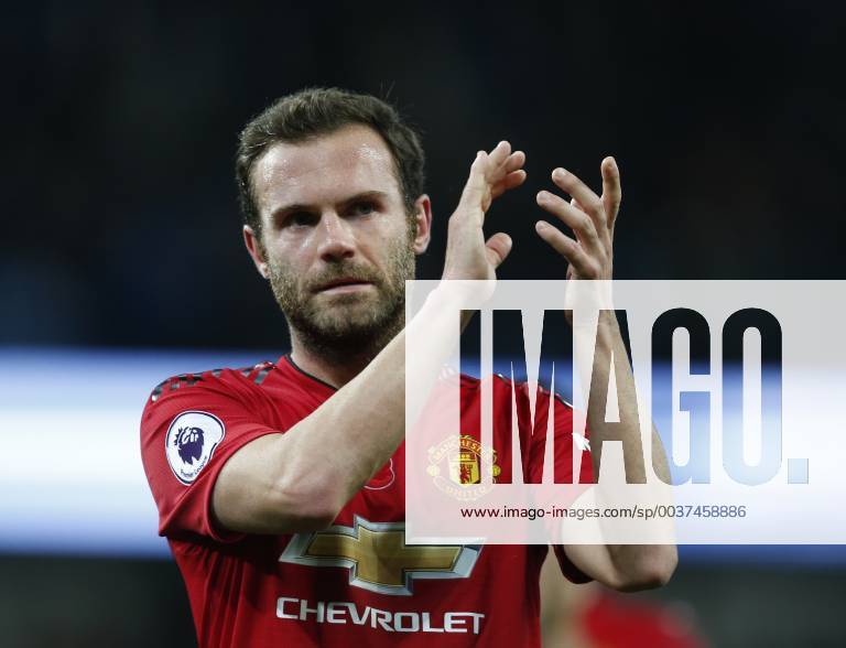 Juan Mata of Manchester United ManU applauds the fans during the Premier League match at the Etihad Stadium, Manchester. Picture date 11th November 2018. Picture credit should read: Andrew Yates Sportimage .