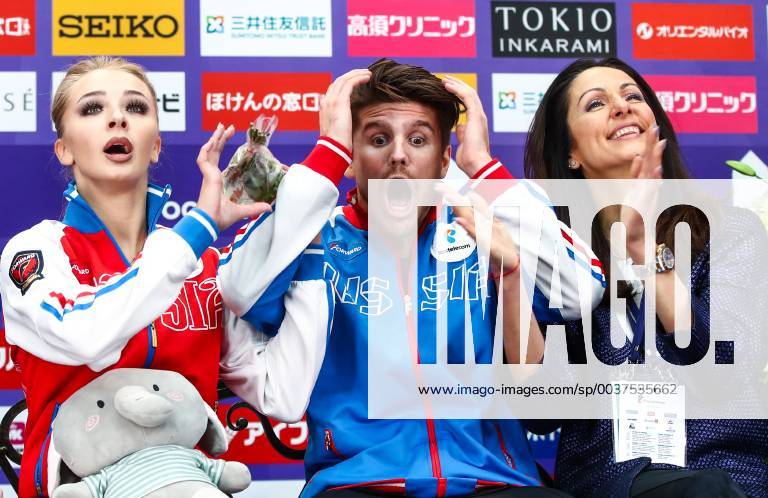 KW46 MOSCOW, RUSSIA – NOVEMBER 17, 2018: Coach Irina Zhuk with ice dancers Aleksandra Stepanova and Ivan Bukin of Russia reacts in the kiss and cry after performing their free dance at the 2018 Rostelecom Cup, the fifth of six events in the 2018–19 ISU Grand Prix of Figure skating Eiskunstlauf at the Megasport Arena. Valery Sharifulin TASS TS097DE6