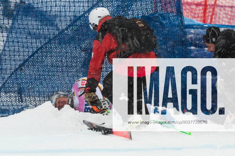 KW48 ALPINE SKIING - FIS WC Beaver Creek BEAVER CREEK,COLORADO,USA,30.NOV.18 - ALPINE SKIING - FIS World Cup, Birds of Prey, downhill, men. Image shows Thomas Dressen (GER). Keywords: crash. GEPAxpictures xDanielxGoetzhaber