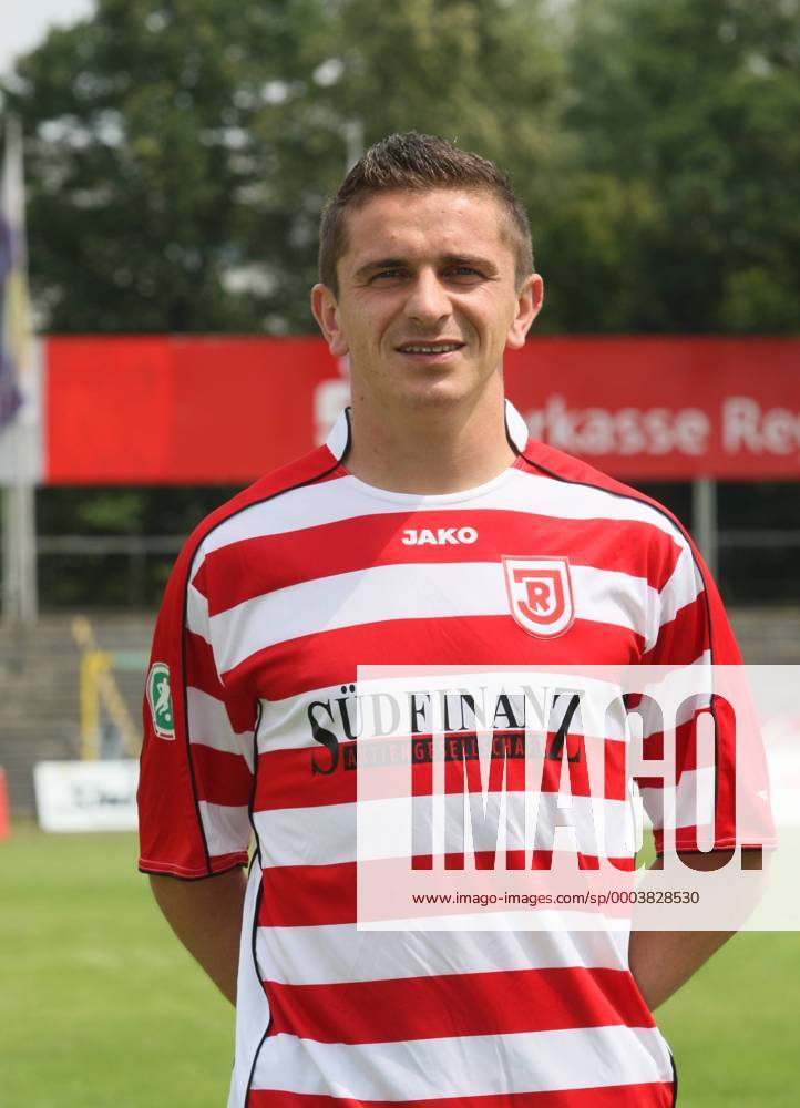 Mersad Selimbegovic (SSV Jahn Regensburg) Fußball Herren 3. Liga 2008 2009, Präsentation, Pressetermin, Porträttermin, SSV Jahn Regensburg Porträt Regensburg
