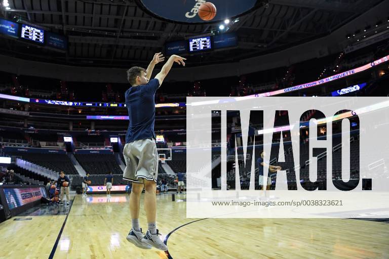 Washington, District of Columbia, U.S - Georgetown Hoyas guard GREG MALINOWSKI (11) shoots the ball before the game against the Marquette Golden Eagles at Capital One Arena. NCAAM Basketball 2019: Marquette Golden Eagles vs. Georgetown Hoyas - ZUMAw170 20190115_zsp_w170_001