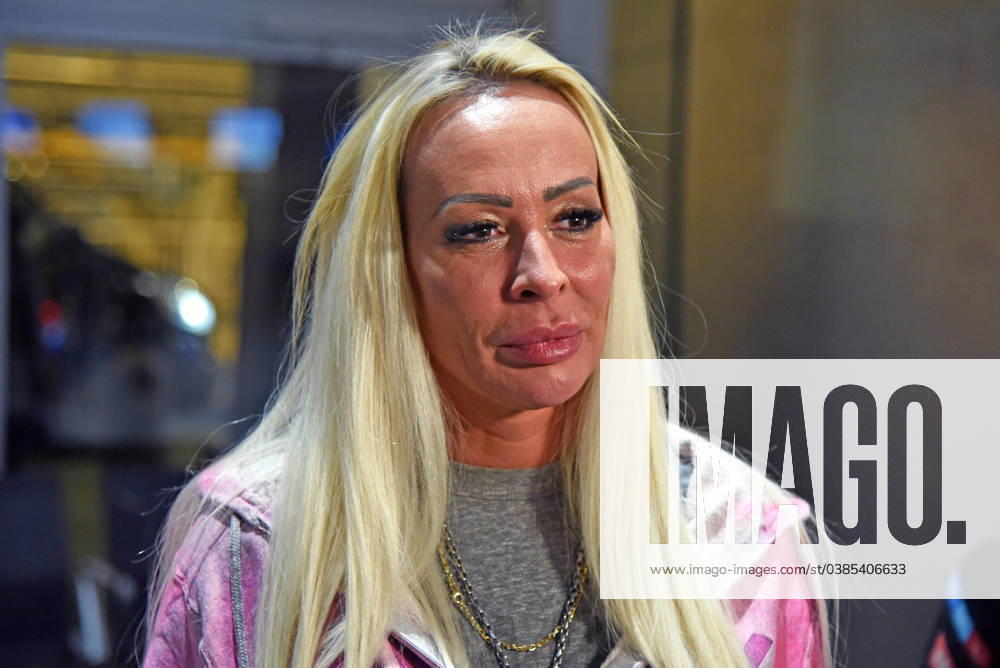 Cora Schumacher - Abflug der Kandidaten nach Australien zur RTL TV-Show ICH BIN EIN STAR - HOLT MICH HIER RAUS am Frankfurt am Main International Airport am 09.01.2024