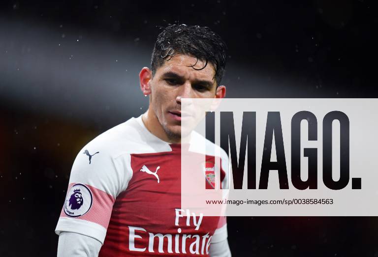 Football - 2018 2019 Premier League - Arsenal vs. Cardiff City Lucas Torreira looks on, at The Emirates. COLORSPORT ASHLEY WESTERN