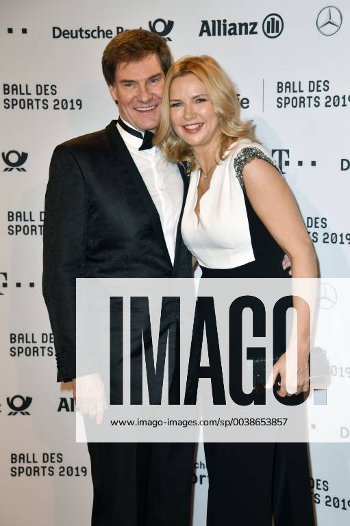 Veronica Ferres mit Ehemann Carsten Maschmeyer beim 49. Ball des Sports 2019 im RheinMain CongressCenter. Wiesbaden