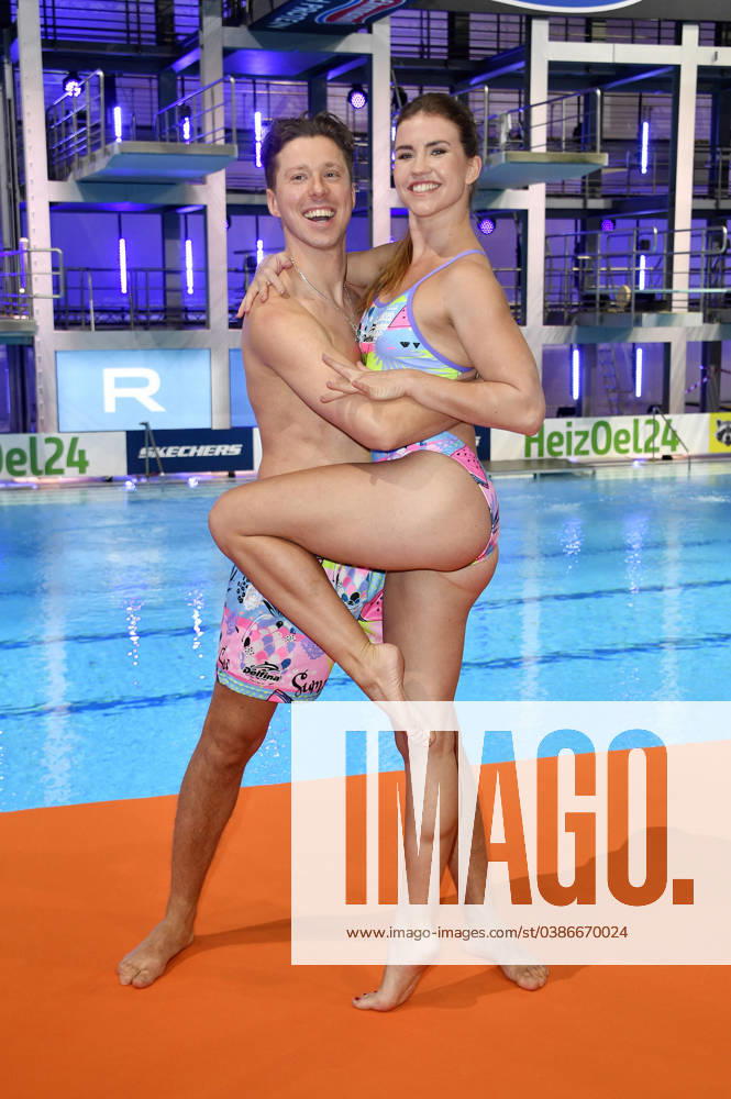 Valentin Lusin und Mariia Maksina beim Photocall zur Fernsehshow RTL Turmspringen aus der Schwimm- und Sprunghalle im Europasportpark Berlin. Berlin