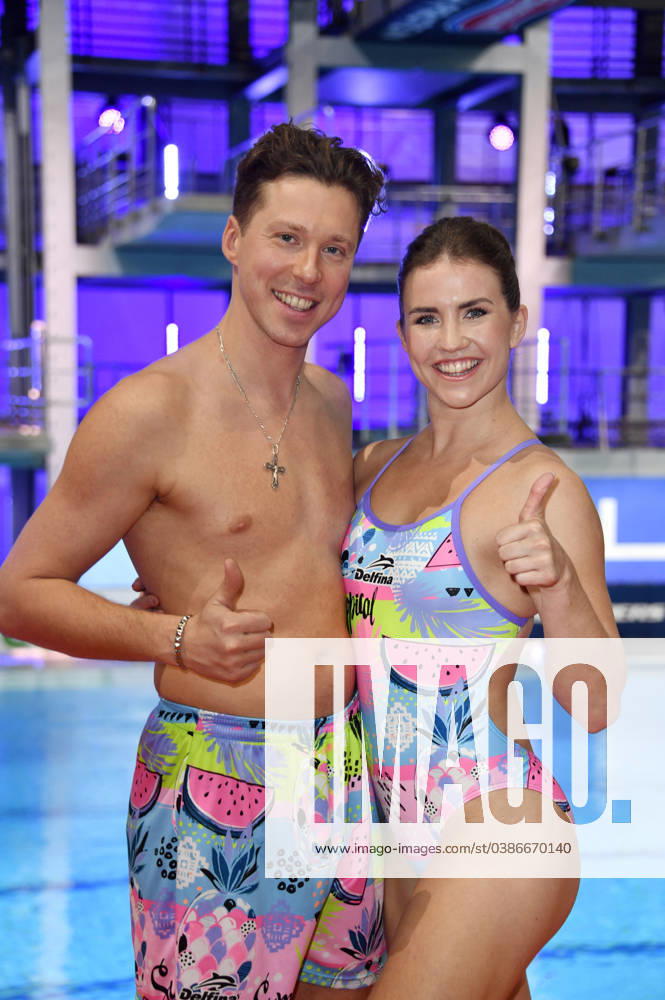Valentin Lusin und Mariia Maksina beim Photocall zur Fernsehshow RTL Turmspringen aus der Schwimm- und Sprunghalle im Europasportpark Berlin. Berlin
