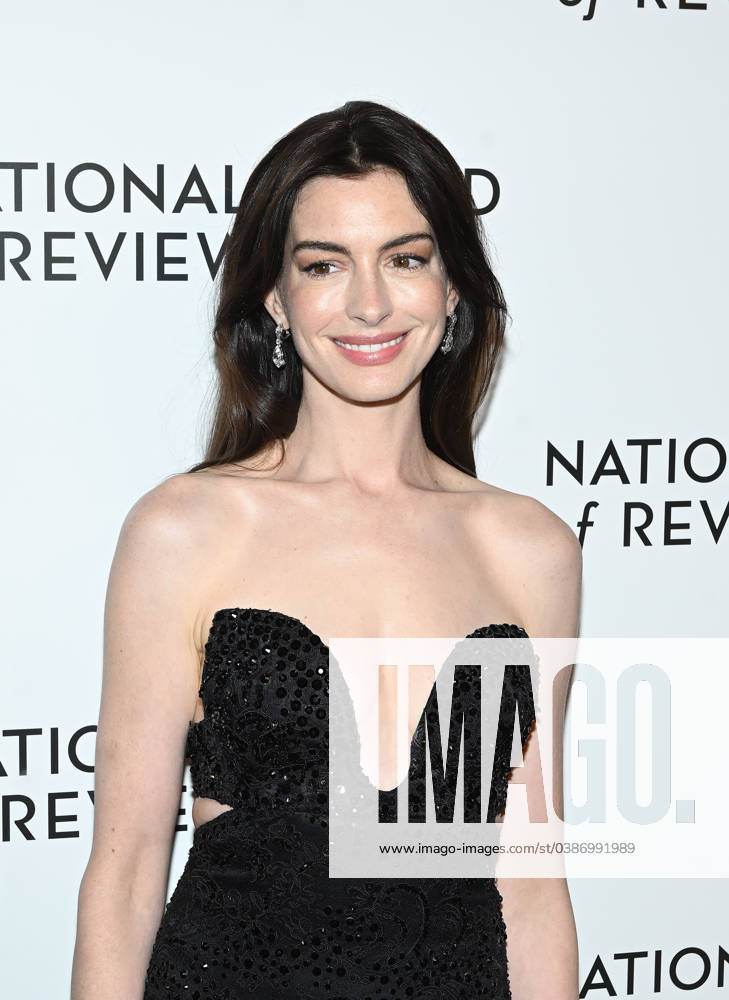 Anne Hathaway attends the 2024 National Board of Review Gala at Cipriani 42nd Street on January 11, 2024 in New York City. New York Usa - ZUMAs181 20240111_zea_s181_078