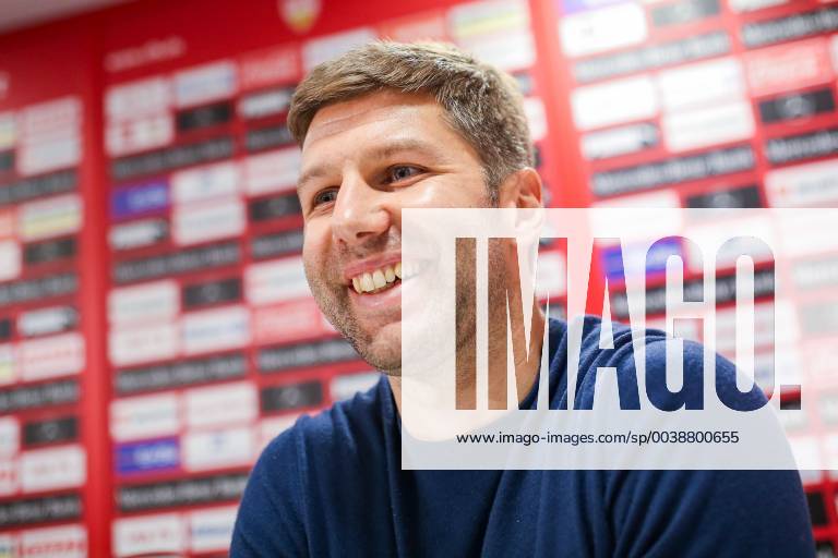Thomas Hitzlsperger, neuer Sportvorstand (VfB Stuttgart) bei der Pressekonferenz zur Vorstellung des neuen Sportvorstands des VfB Stuttgart DFL regulations prohibit any use of photographs as image sequences and or quasi-video. PK Pressekonferenz - Thomas Hitzelsberger wird neuer Sportvorstand Stuttgart